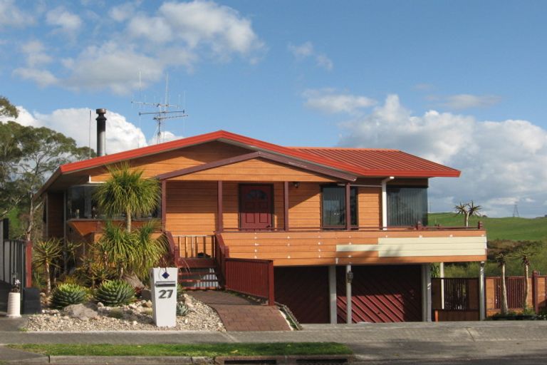 Photo of property in 27 Te Arawa Place, Welcome Bay, Tauranga, 3112