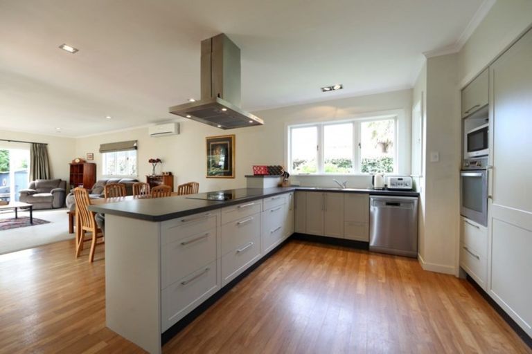 Photo of property in 212 Wolseley Street, Mayfair, Hastings, 4122