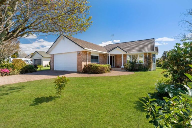 Photo of property in 2 Belmont Rise, Katikati, 3129