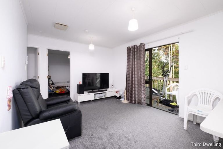 Photo of property in 486 Don Buck Road, Massey, Auckland, 0614