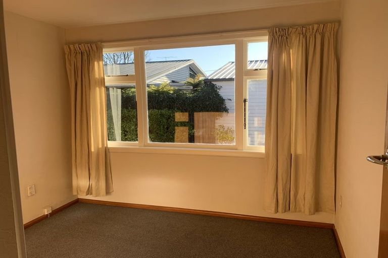 Photo of property in 1/2 Dulles Place, Papanui, Christchurch, 8053