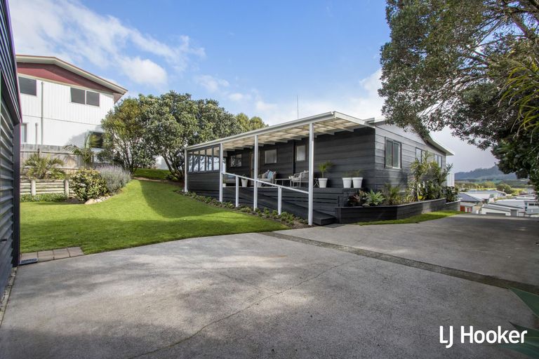 Photo of property in 39 Hanlen Avenue, Waihi Beach, 3611