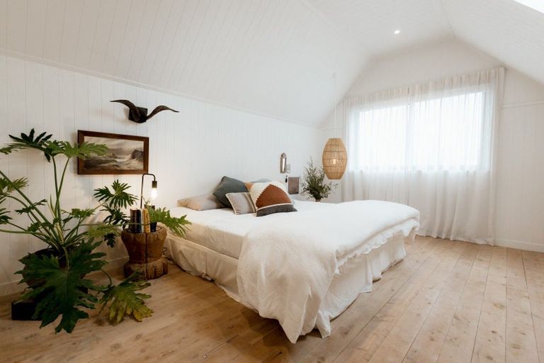 Photo of property in 16 Shearwater Lane, Point Wells, 0986