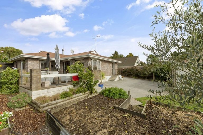 Photo of property in 77a Esmeralda Street, Welcome Bay, Tauranga, 3112