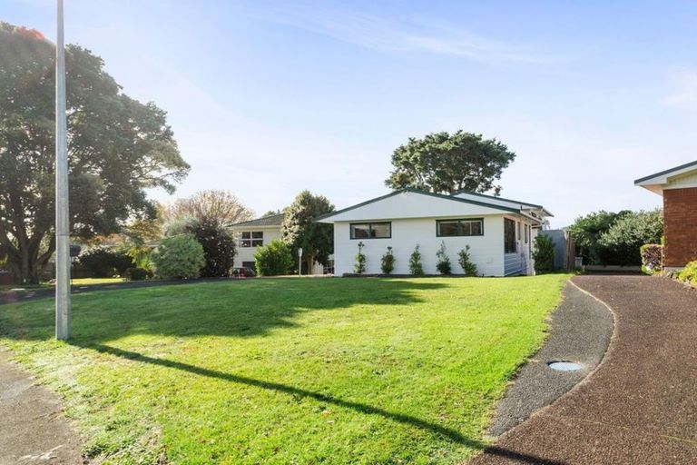 Photo of property in 21 Polandson Place, Opaheke, Papakura, 2113