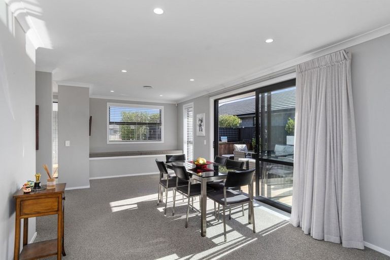 Photo of property in 27 Saddlers Way, Papamoa, 3118