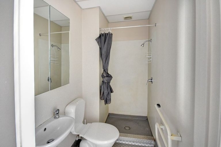 Photo of property in 5c Anzac Avenue, Dunedin Central, Dunedin, 9016