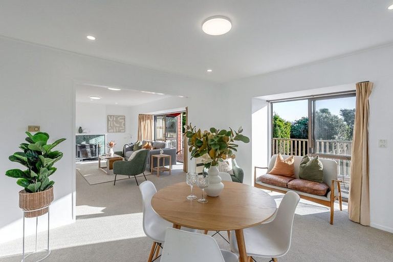 Photo of property in 16 Huia Street, Waikanae, 5036