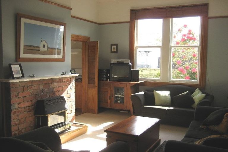 Photo of property in 174 Tasman Street, Mount Cook, Wellington, 6021