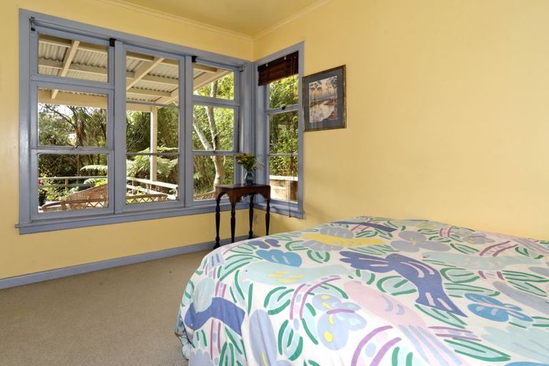 Photo of property in 802 West Coast Road, Oratia, Auckland, 0604