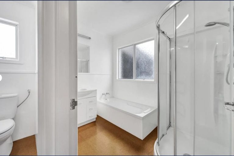 Photo of property in 13 Ambury Place, Merrilands, New Plymouth, 4312