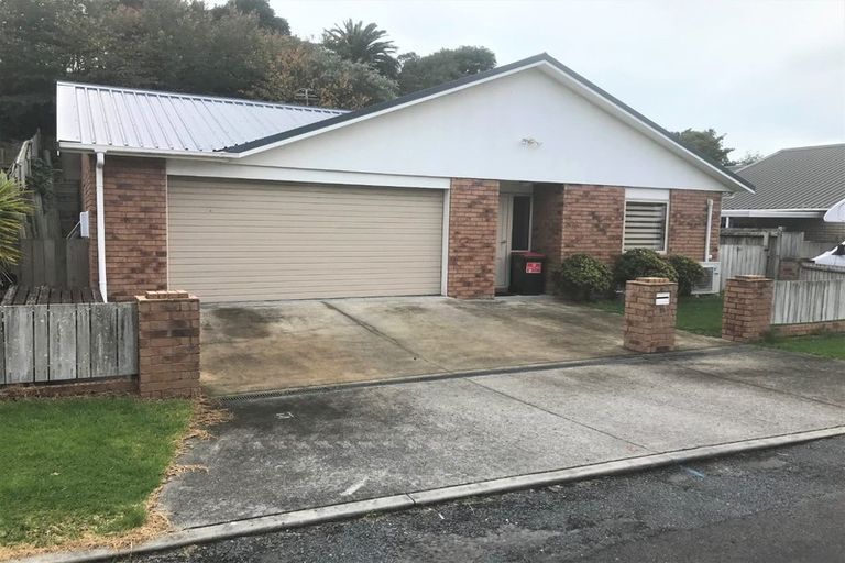 Photo of property in 26 Moulton Street, Moturoa, New Plymouth, 4310