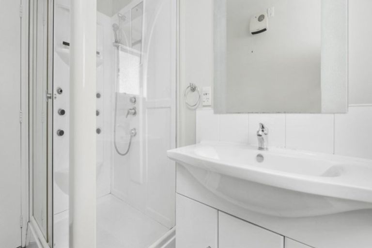 Photo of property in 15a Laurence Street, Waltham, Christchurch, 8011