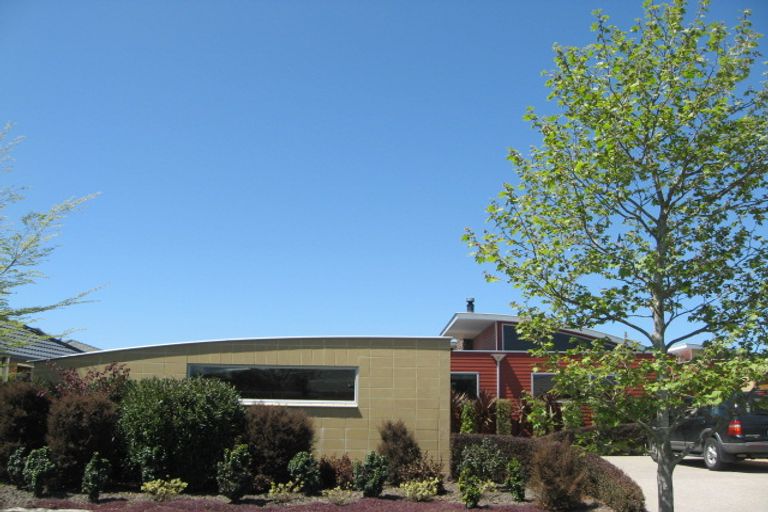 Photo of property in 26 Riverwood Boulevard, Redwood, Christchurch, 8051