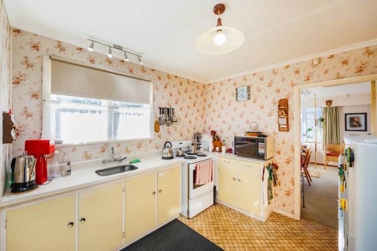 Photo of property in 183 Tremaine Avenue, Westbrook, Palmerston North, 4412