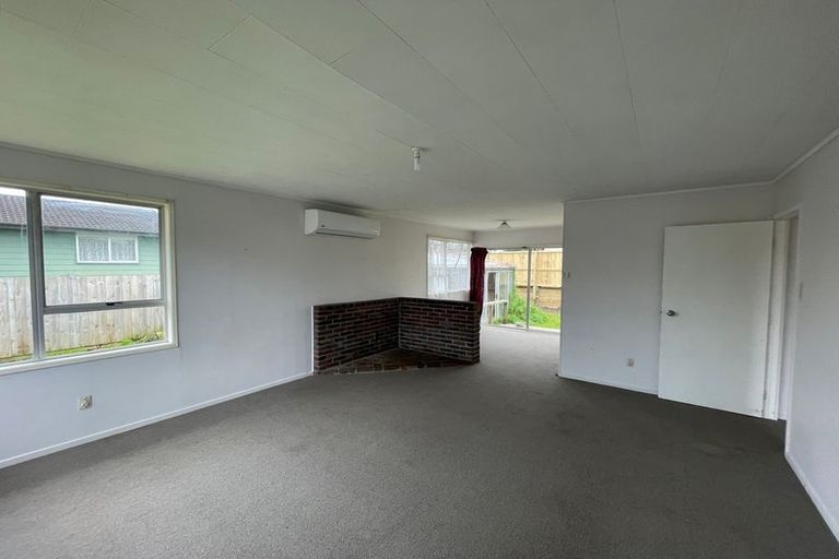 Photo of property in 1/48 Rowandale Avenue, Manurewa, Auckland, 2102