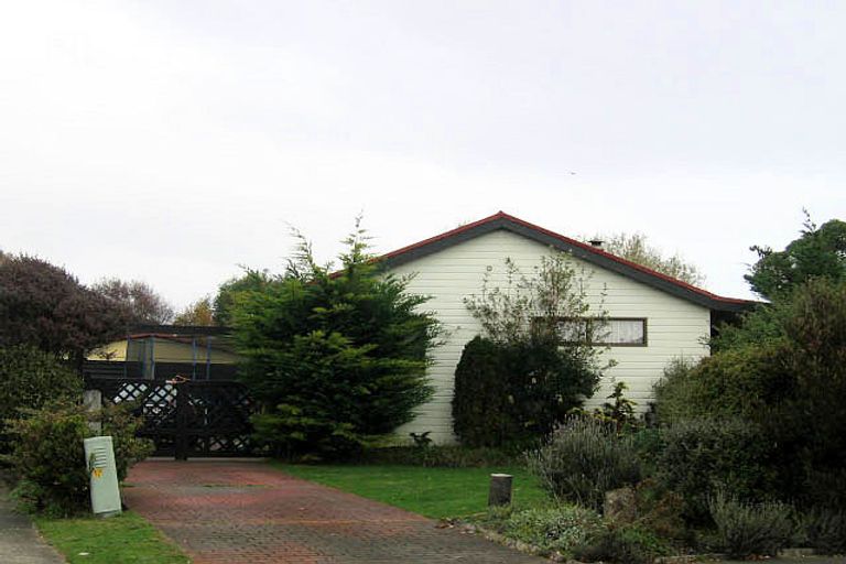 Photo of property in 24 The Avenue, Paraparaumu Beach, Paraparaumu, 5032