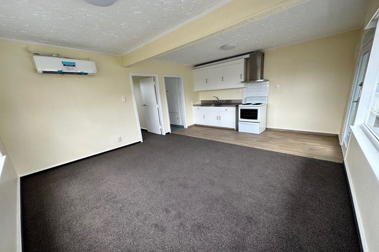 Photo of property in 327 Adelaide Road, Newtown, Wellington, 6021