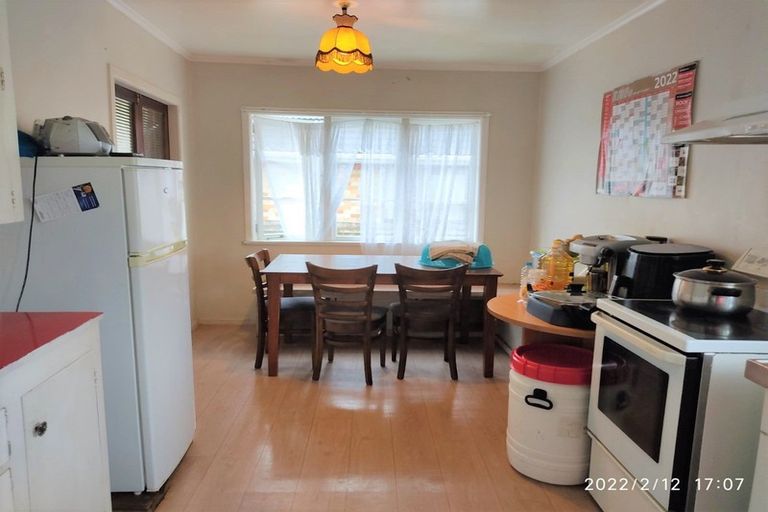 Photo of property in 32 Regent Street, Papatoetoe, Auckland, 2025