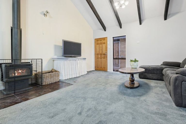 Photo of property in 4 Bridge Street, Southbridge, 7602