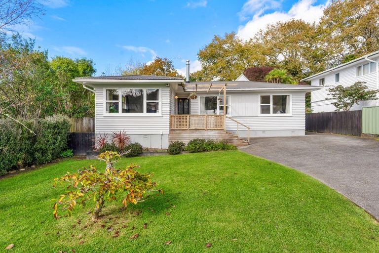 Photo of property in 18 Mountbatten Avenue, Hillcrest, Auckland, 0627