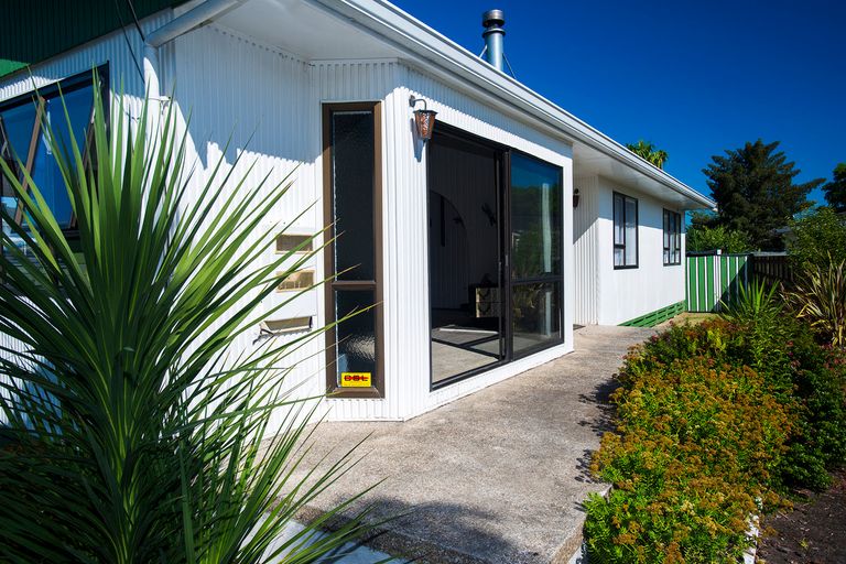 Photo of property in 7 Edward Street, Mangapapa, Gisborne, 4010