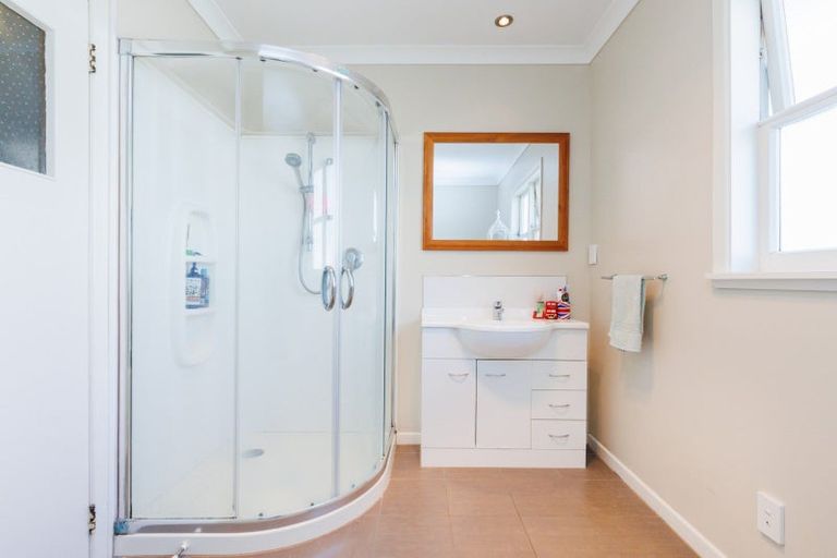 Photo of property in 5 Sheffield Street, Awapuni, Palmerston North, 4412