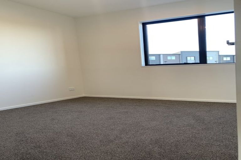 Photo of property in 37 Jabuka Street, Glen Eden, Auckland, 0602