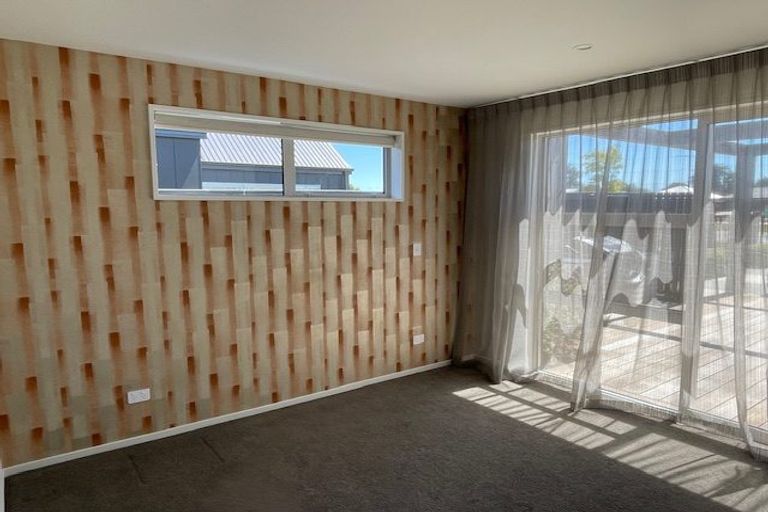 Photo of property in 6 John Raven Lane, Woodend, 7610