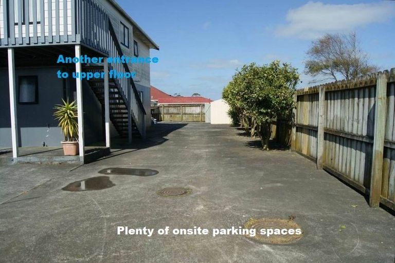 Photo of property in 77 Maplesden Drive, Clendon Park, Auckland, 2103