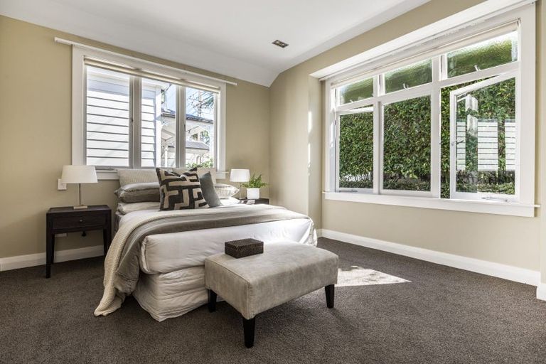 Photo of property in 30 Church Street, Devonport, Auckland, 0624