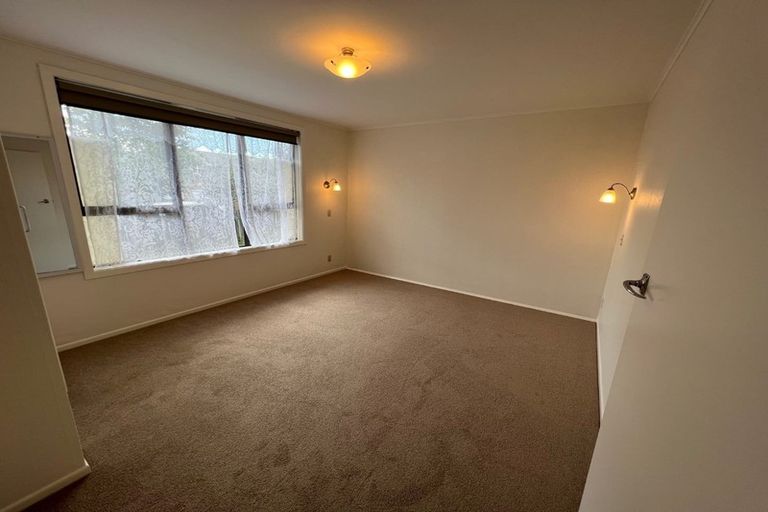 Photo of property in 2/65 Astley Avenue, New Lynn, Auckland, 0600