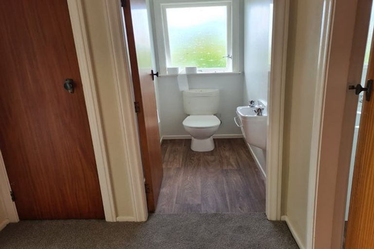 Photo of property in 89 Tirohanga Road, Tirohanga, Lower Hutt, 5010