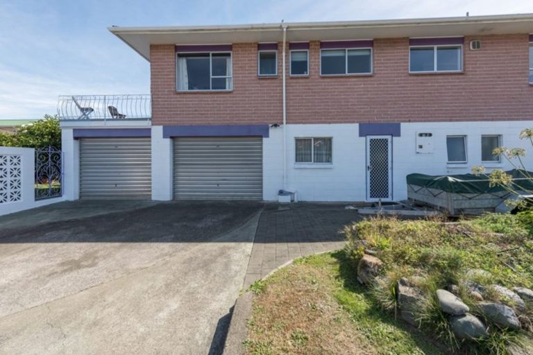 Photo of property in 1 Rutland Street, Stoke, Nelson, 7011