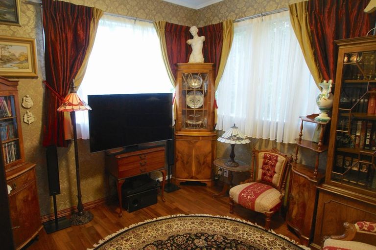 Photo of property in 24 Penryn Drive, Camborne, Porirua, 5026