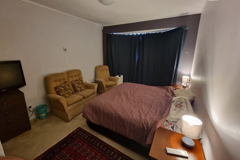 Photo of property in 2/346 Main Road, Tawa, Wellington, 5028