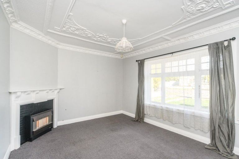 Photo of property in 51 Burns Avenue, Takaro, Palmerston North, 4412