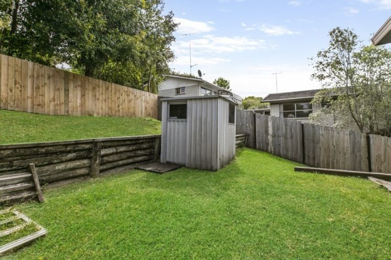 Photo of property in 20 Sandiacre Way, Browns Bay, Auckland, 0630