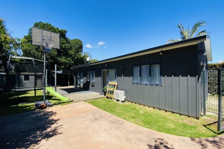 Photo of property in 3a Domain Road, Weymouth, Auckland, 2103