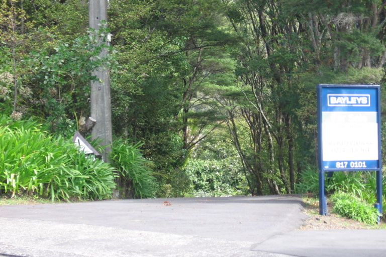 Photo of property in 193 Atkinson Road, Titirangi, Auckland, 0604