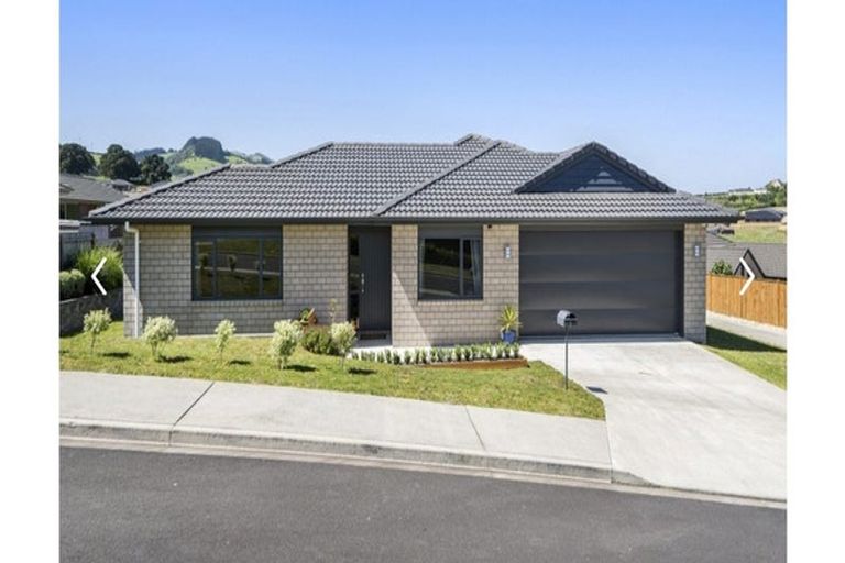 Photo of property in 1 Lochside Lane, Pokeno, 2402