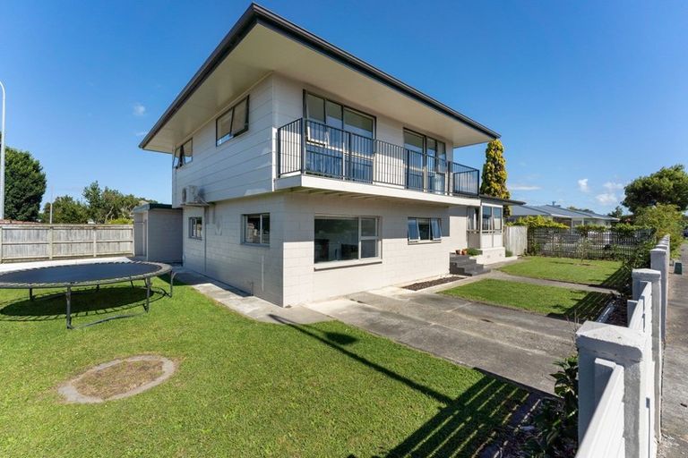 Photo of property in 417 College Street, Hokowhitu, Palmerston North, 4410