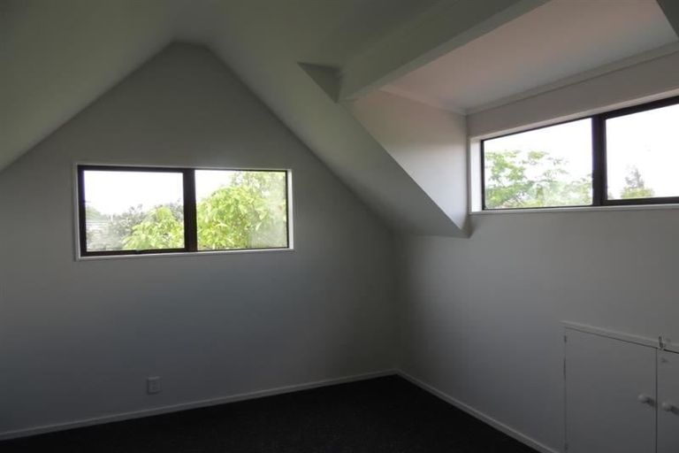 Photo of property in 7 Wilkie Place, Greenmeadows, Napier, 4112