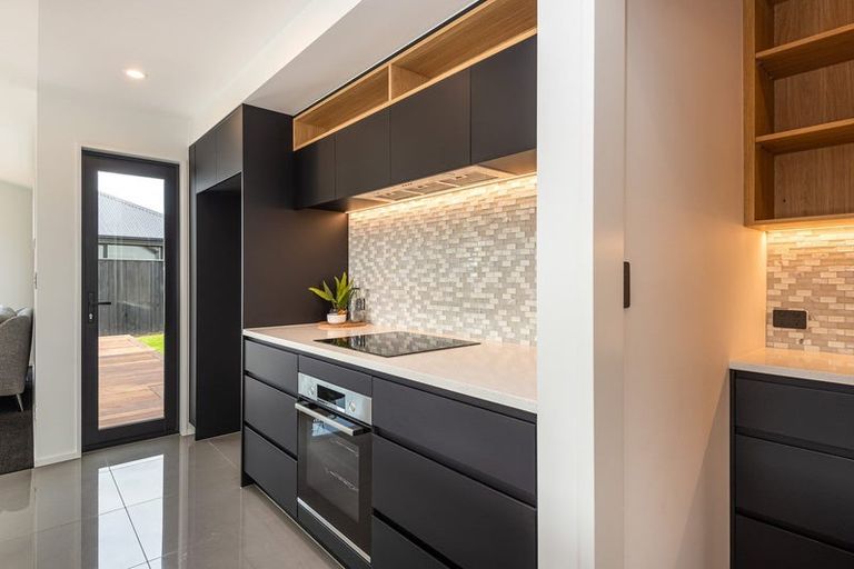 Photo of property in 27 Reece Place, Marshland, Christchurch, 8051