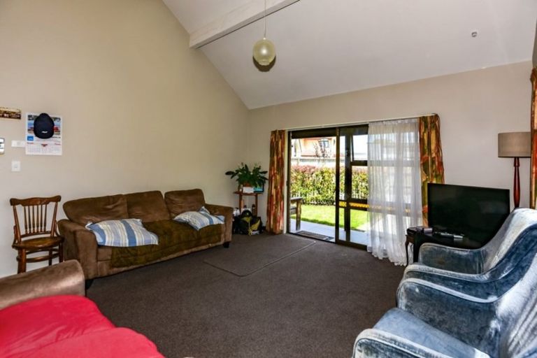 Photo of property in 60b Mcfaddens Road, St Albans, Christchurch, 8052