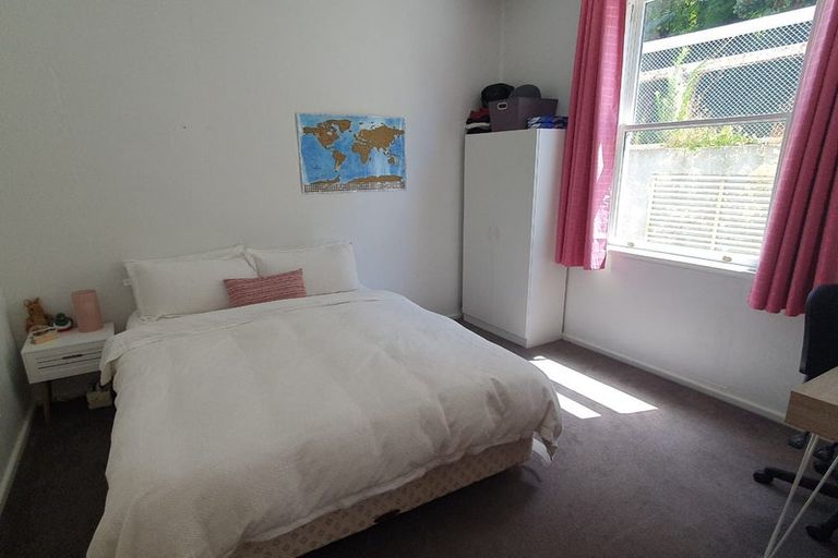 Photo of property in 11 Asquith Terrace, Brooklyn, Wellington, 6021