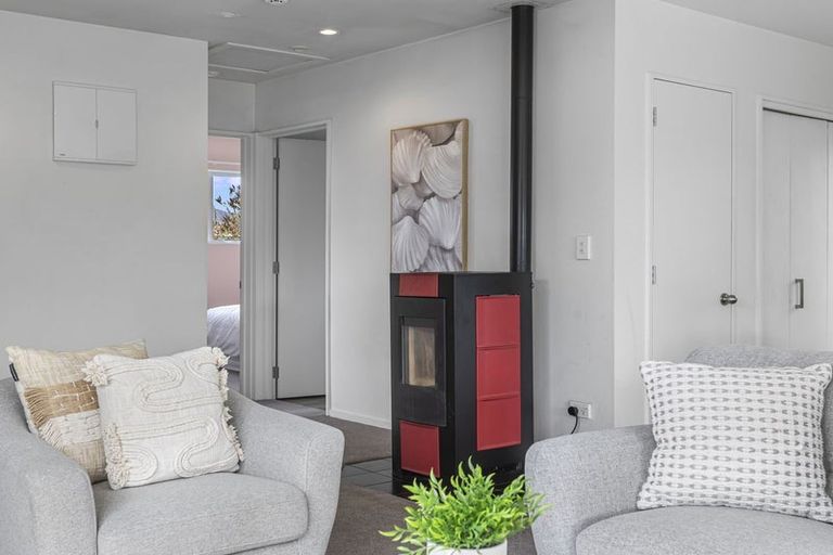 Photo of property in 11 Lenton Street, Aranui, Christchurch, 8061