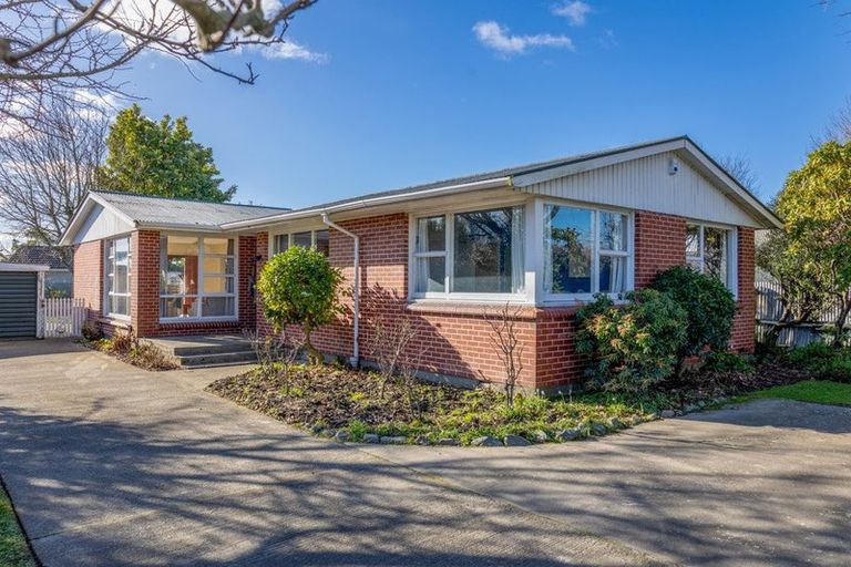 Photo of property in 218 Yaldhurst Road, Avonhead, Christchurch, 8042