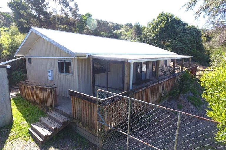 Photo of property in 675 Te Waitere Road, Taharoa, 3988