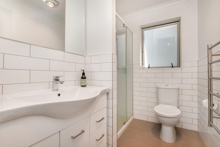 Photo of property in 39 Totara Meadows Court, Wiri, Auckland, 2104